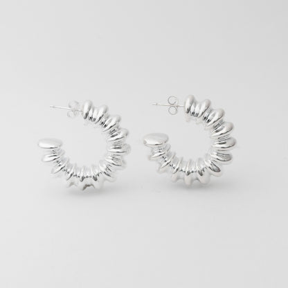 Structured hoops: silver