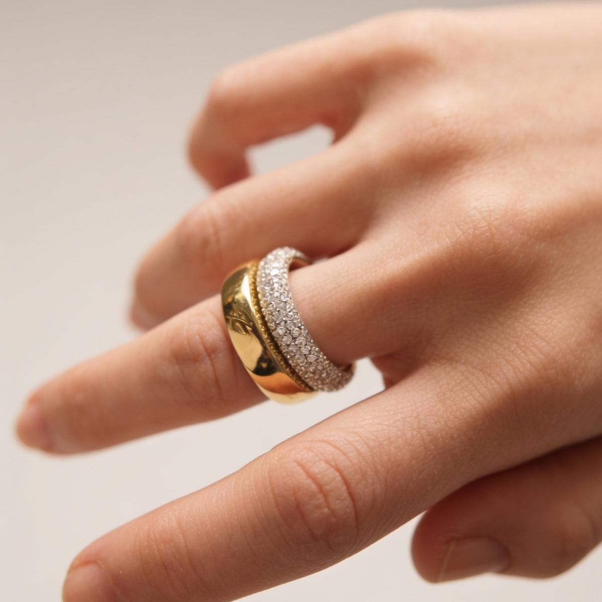 The Ring mini: gold & pavé set