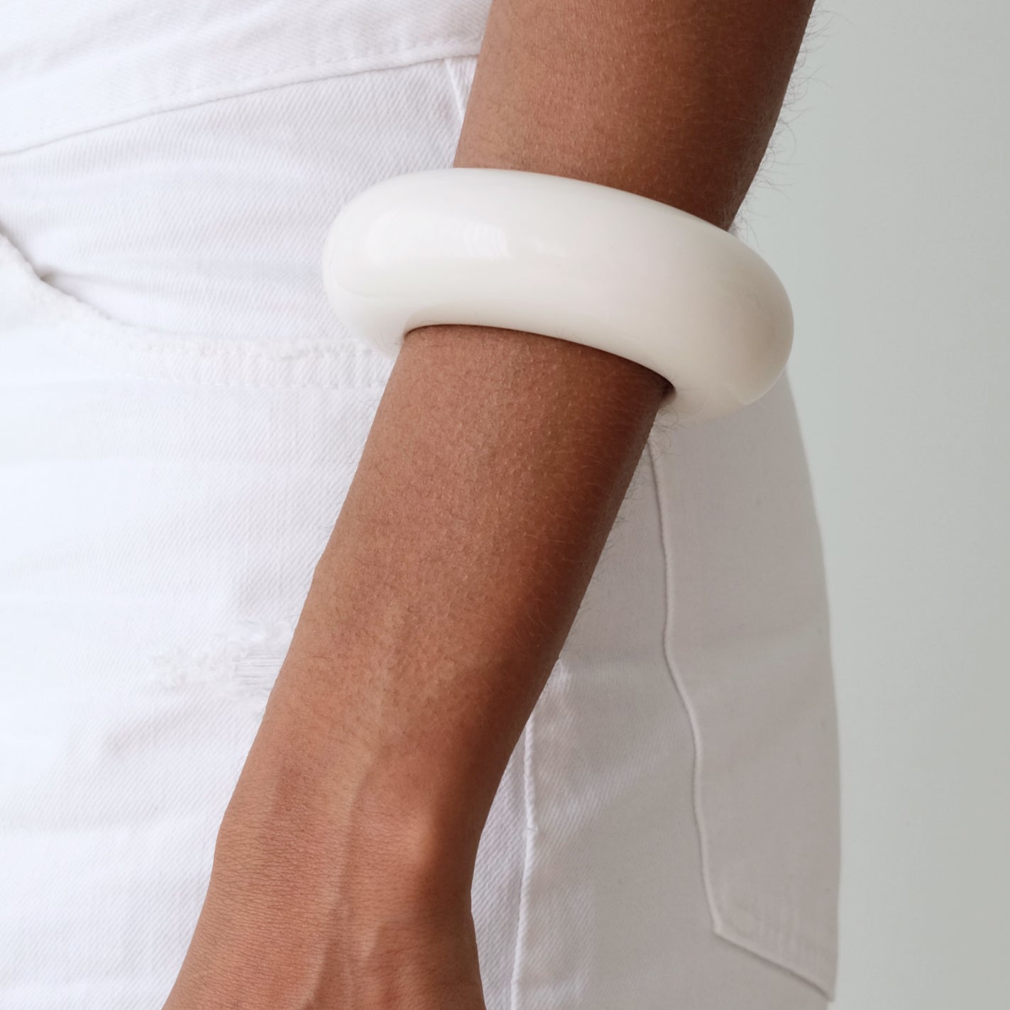 Big Bangle in white