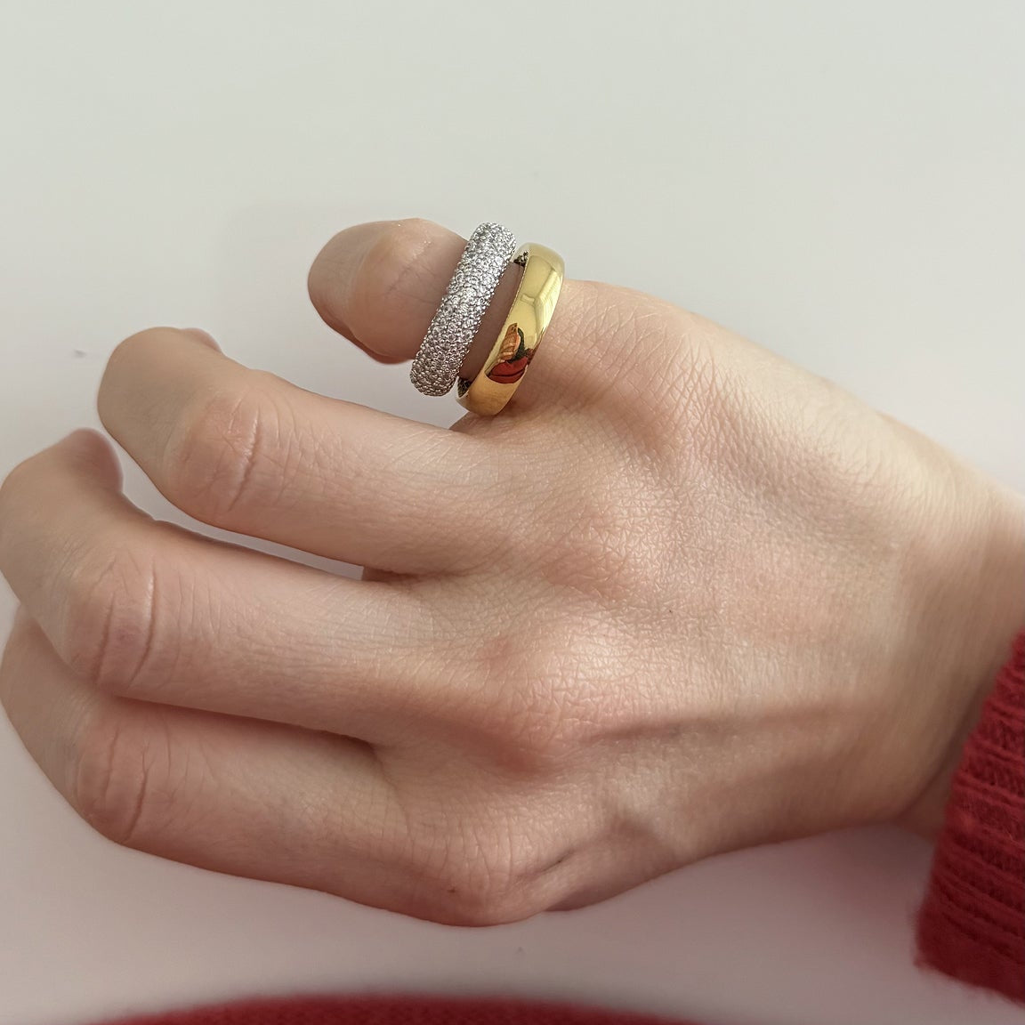 The Ring mini: gold & pavé set