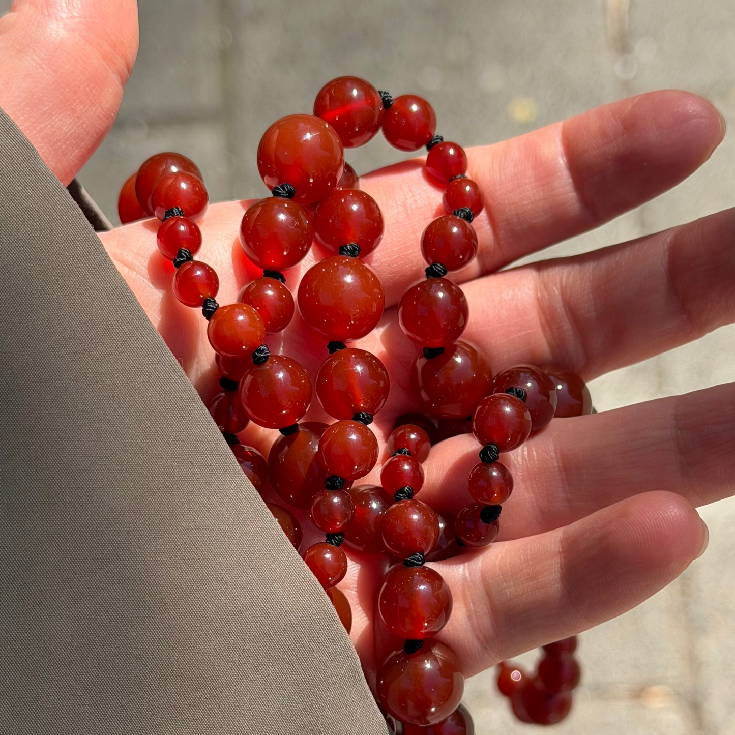 Red agate long necklace