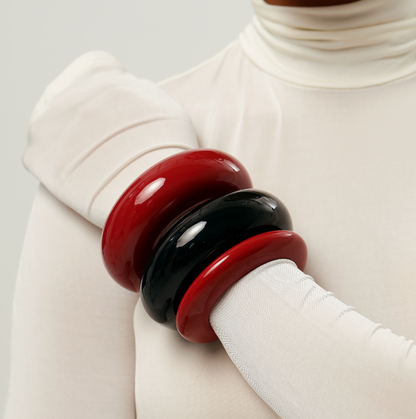 Small Bangle in burgundy