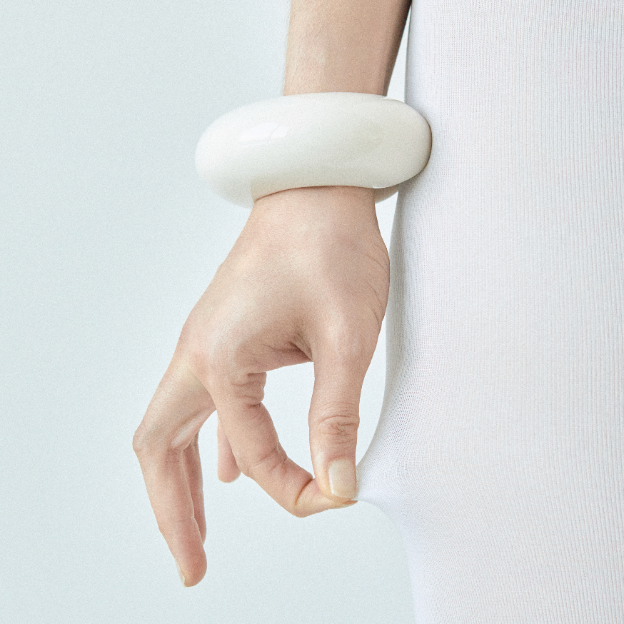 Big Bangle in white