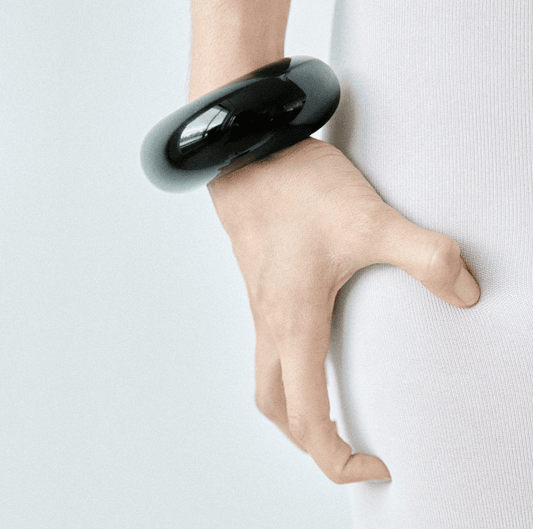 Big Bangle in black - Neeka Studios