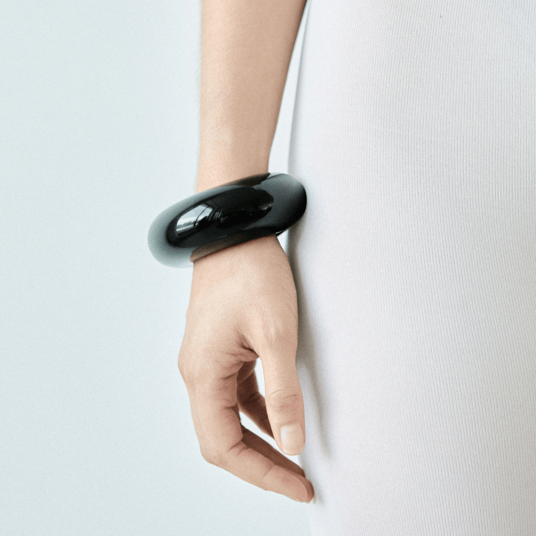 Big Bangle in black - Neeka Studios