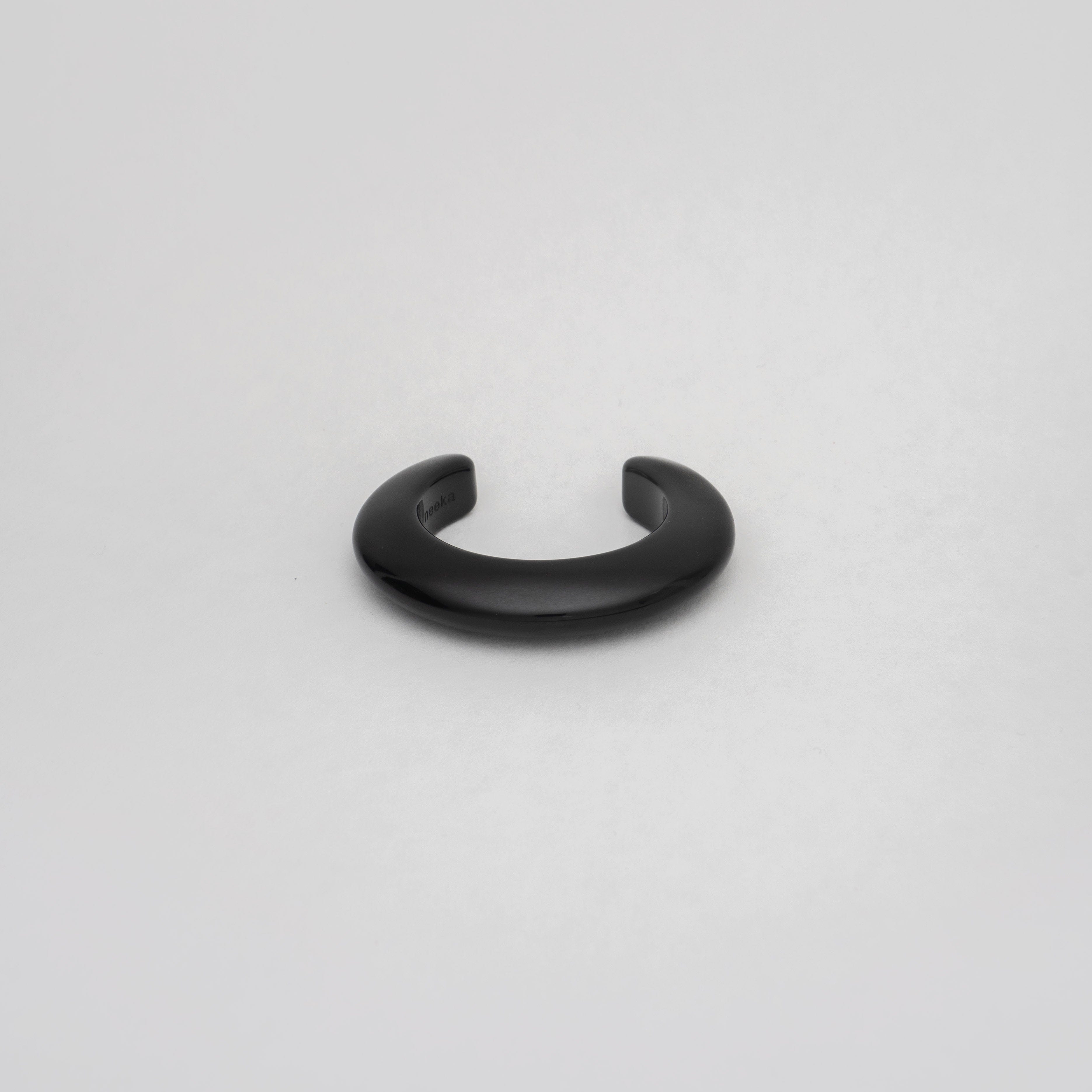 Small Bangle in black - Neeka Studios