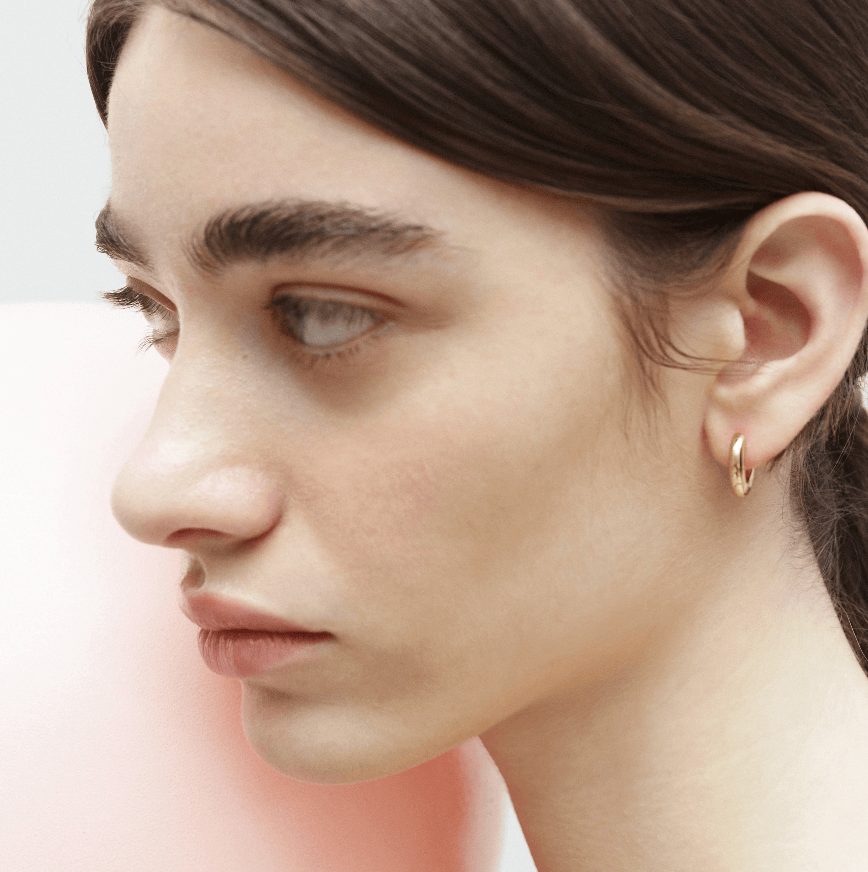 Small hoops: gold - Neeka Studios