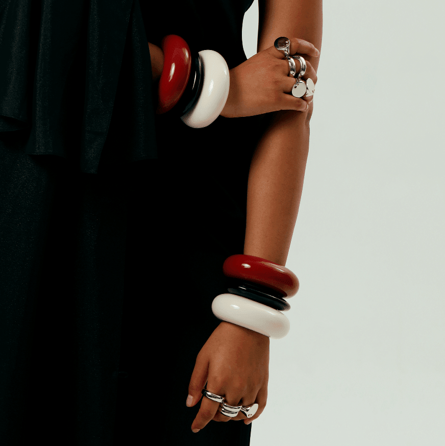 Small Bangle in black - Neeka Studios