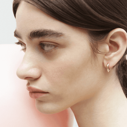 Small hoops: gold - Neeka Studios
