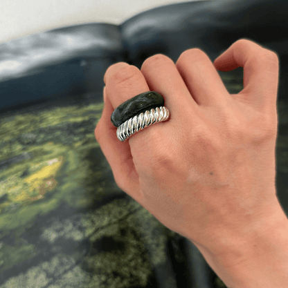 The Ring: silver twist - Neeka Studios